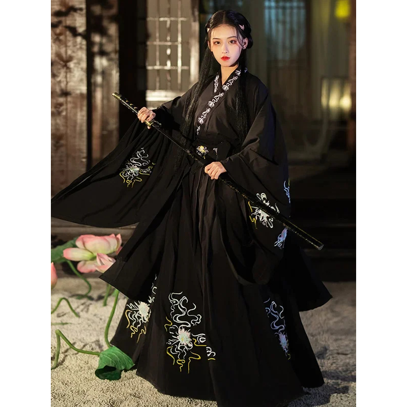 Nowoczesna Kobieta w Hanfu Chi – Hanbok Modern Set recenzja i cena