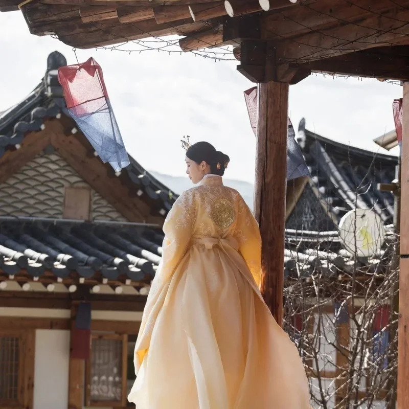 Żółte Koreańskie Ubrania Damsk – Hanbok Modern Set recenzja i cena