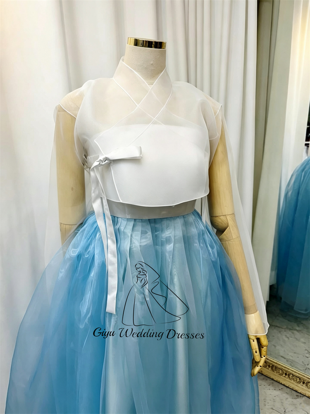 Zestaw Hanbok na zamówienie Gi – Hanbok Modern Set recenzja i cena